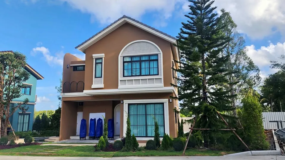 บ้านวิลล่า 4 ห้องนอน 3 ห้องน้ำที่ป่าคลอก เชิงทะเล