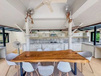 5+1 Schlafzimmer Seeufer-Poolvilla in Laguna Village, Bang Tao