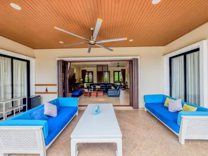 5+1 Schlafzimmer Seeufer-Poolvilla in Laguna Village, Bang Tao