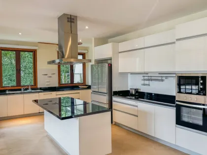 5+1 Schlafzimmer Seeufer-Poolvilla in Laguna Village, Bang Tao