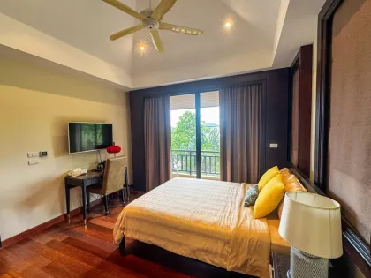 5+1 Schlafzimmer Seeufer-Poolvilla in Laguna Village, Bang Tao
