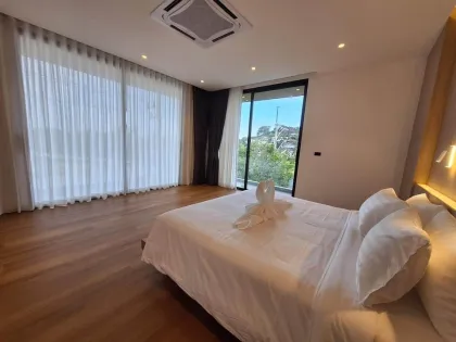 Luxury 5-Bedroom Private Pool Villa in Rawai, Phuket