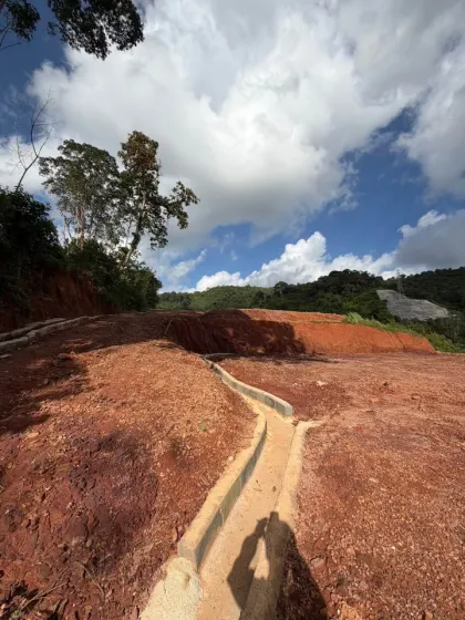 Grundstück mit Berg- und Golfplatzblick in erstklassiger Lage in Kathu, Phuket
