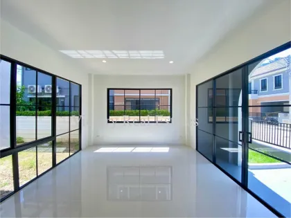 4-Bedroom, 3-Bathroom Villa Near British International School Phuket