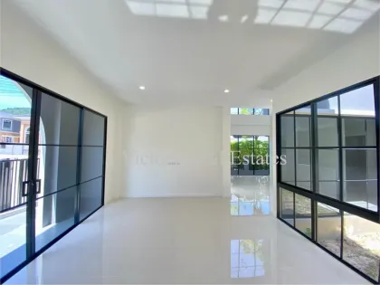 4-Bedroom, 3-Bathroom Villa Near British International School Phuket