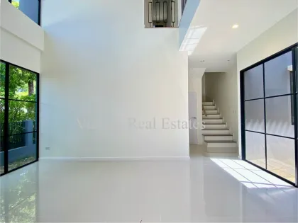 4-Bedroom, 3-Bathroom Villa Near British International School Phuket