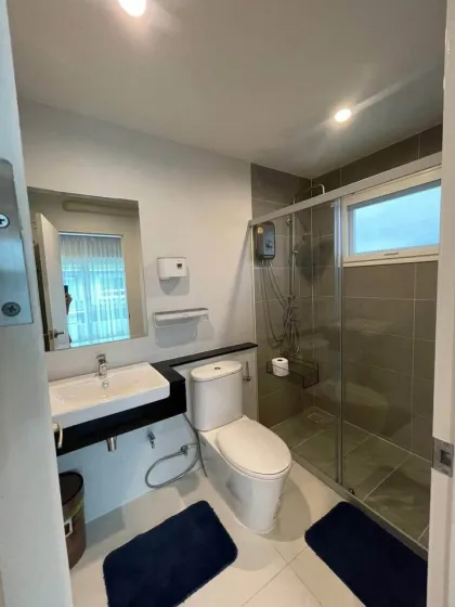 Villa Independiente cerca de Blue Tree y Boat Avenue en Bang Jo, Thalang