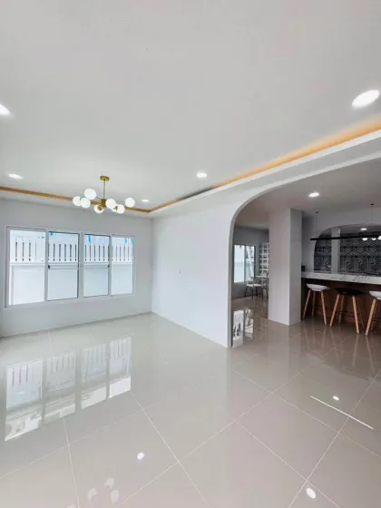 2-Story 4-Bedroom Villa Ready to Move In at Phuket Country Home