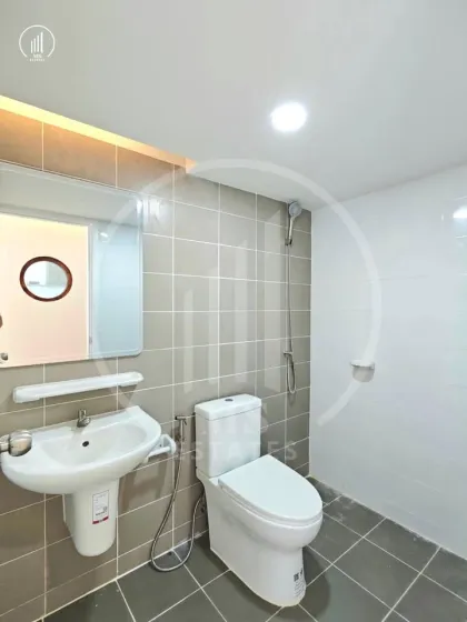 Modern 3-Bed Corner Townhouse for Sale in Pruksa Ville 58, Thalang