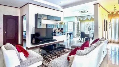 Villa Familiale de 4 Chambres à Manik, Bang Tao à Vendre