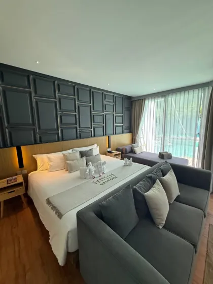 อพาร์ตเมนต์ 1 ห้องนอนหรู พร้อมทางเข้าสระว่ายน้ำที่ Wyndham Grand Nai Harn