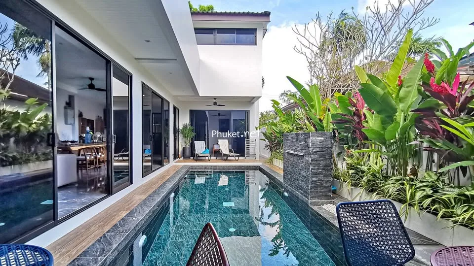 Contemporary 3-Bedroom Pool Villa near Rawai Beach