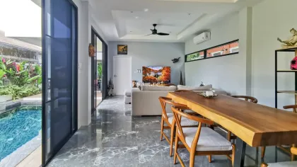 Contemporary 3-Bedroom Pool Villa near Rawai Beach