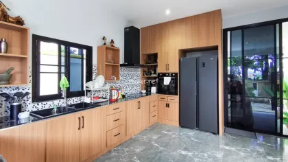 Contemporary 3-Bedroom Pool Villa near Rawai Beach