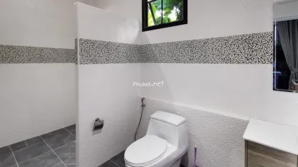 Contemporary 3-Bedroom Pool Villa near Rawai Beach