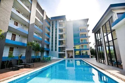 Renovierte 2-Zimmer-Wohnung mit Golfplatzblick in Kathu