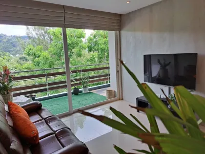 Renovierte 2-Zimmer-Wohnung mit Golfplatzblick in Kathu
