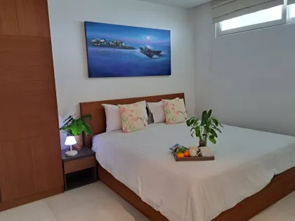 Renovierte 2-Zimmer-Wohnung mit Golfplatzblick in Kathu