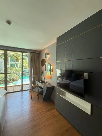 Luxuriöse 1-Zimmer-Wohnung mit Poolzugang im Wyndham Grand Nai Harn