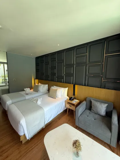 Luxuriöse 1-Zimmer-Wohnung mit Poolzugang im Wyndham Grand Nai Harn