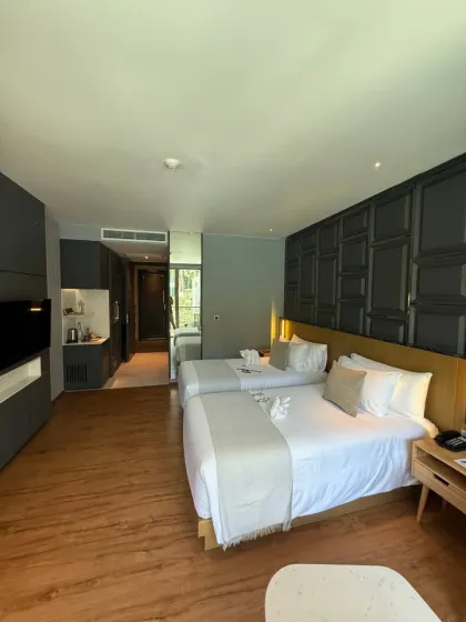 Luxuriöse 1-Zimmer-Wohnung mit Poolzugang im Wyndham Grand Nai Harn