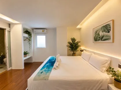 Apartmentgebäude mit 14 Betten und 15 Bädern in der Phang Nga Road, Phuket Town