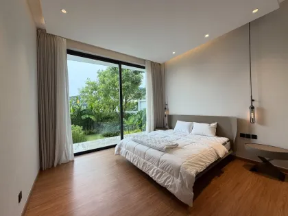 Brand New Modern 4BR Villa near Headstart International School