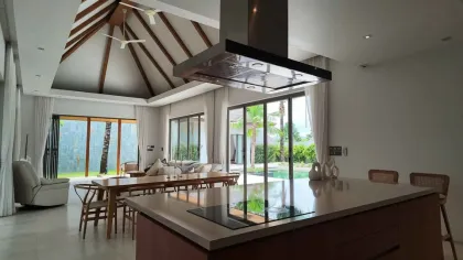 Villa de lujo con 5 dormitorios y 5 baños con piscina en Pasak, Cherng Talay