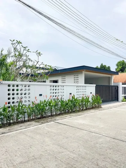 Villa mit 2 Schlafzimmern und 3 Badezimmern in Cherng Talay