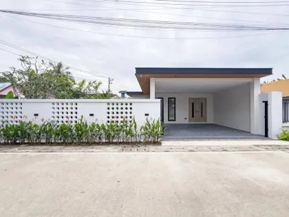 Villa mit 2 Schlafzimmern und 3 Badezimmern in Cherng Talay