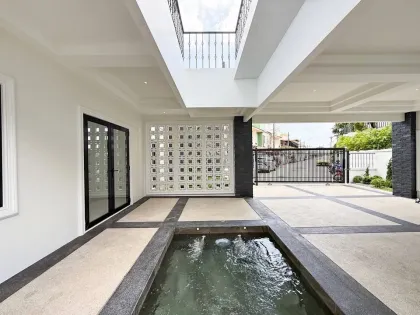 Nouvelle villa de luxe avec piscine à vendre à Songkhun Village, Na Bon