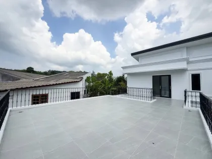 Nouvelle villa de luxe avec piscine à vendre à Songkhun Village, Na Bon