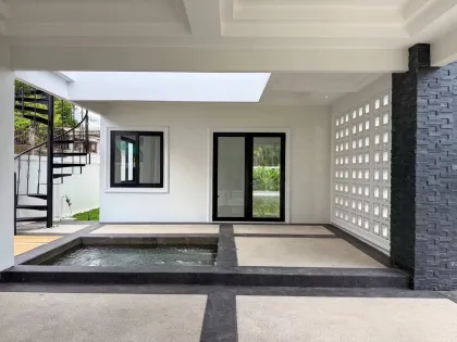 Nouvelle villa de luxe avec piscine à vendre à Songkhun Village, Na Bon