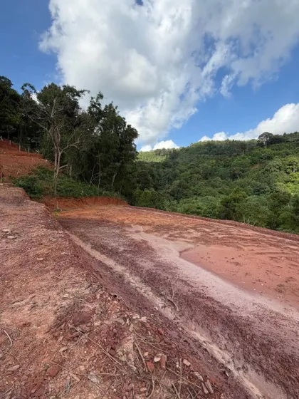 Terreno Premium con Vista a Montañas y Campo de Golf en Kathu