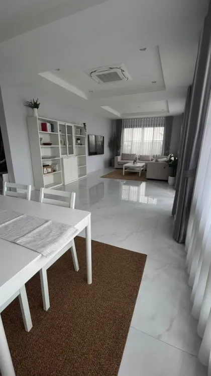 Вилла с 4 спальнями и 6 ванными в Supalai Palm Spring, Бангао