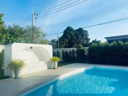 Nouvelle villa avec piscine 3 chambres prête à emménager au The Place Thalang