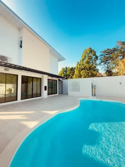 Nouvelle villa avec piscine 3 chambres prête à emménager au The Place Thalang