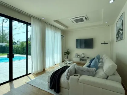 Nouvelle villa avec piscine 3 chambres prête à emménager au The Place Thalang