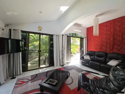 Villa Privée avec Piscine 2 Chambres 3 Salles à Saiyuan, Phuket
