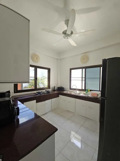 Villa Privée avec Piscine 2 Chambres 3 Salles à Saiyuan, Phuket