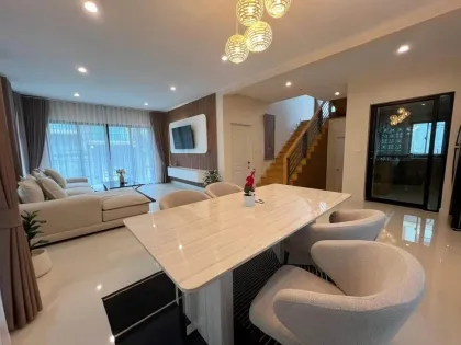 Villa moderna de 3 habitaciones en comunidad cerrada, Kathu
