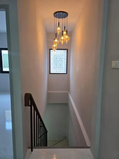 Neu renoviertes 3-Schlafzimmer Reihenhaus in Wichit, Phuket