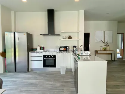 Spacieuse villa 4 chambres avec piscine privée à Kathu