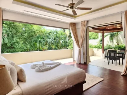 Luxury 2-Bedroom Modern Tropical Pool Villa at The Harmony Villa