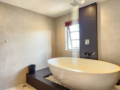 Luxury 2-Bedroom Modern Tropical Pool Villa at The Harmony Villa