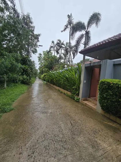 Villa con piscina de 3 dormitorios y 4 baños en venta en Rawai