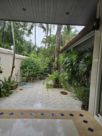 Villa con piscina de 3 dormitorios y 4 baños en venta en Rawai