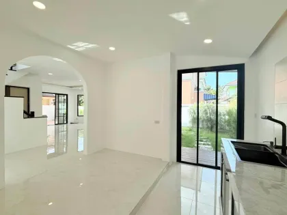 Villa 3 chambres à Land & Houses Park, Chalong, Phuket