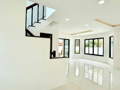Zu verkaufen: 3-Zimmer-Villa im Land & Houses Park Chalong, Phuket