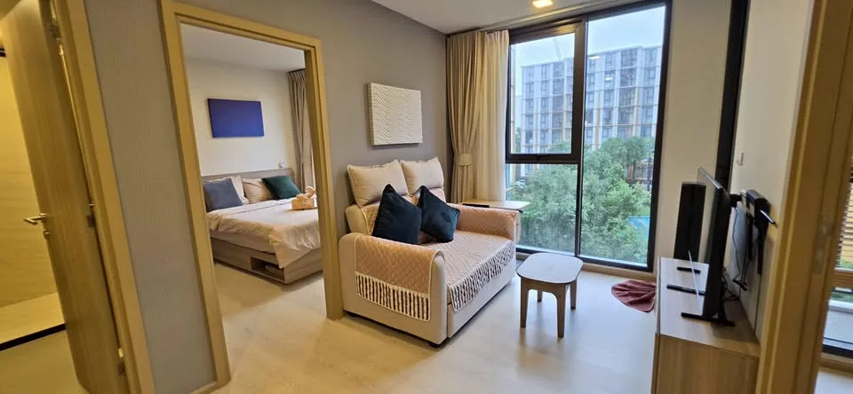 คอนโด 1 ห้องนอนใหม่พร้อมวิวสระว่ายน้ำที่ The Base Rise ภูเก็ต